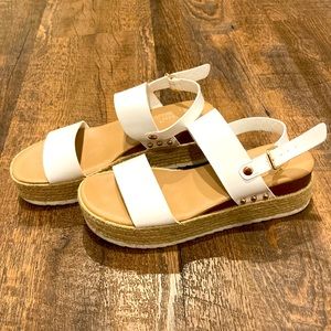 Platform sandals
